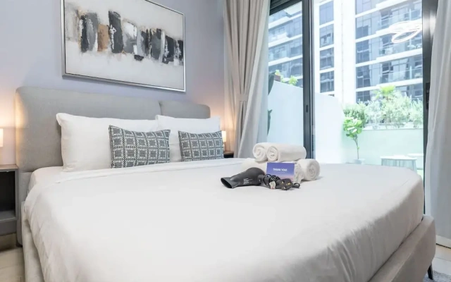 Elegant Studio With Garden in Meydan - Dubai
