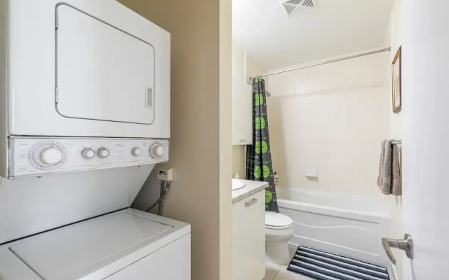 Luxury 1BR Executive Style Condo