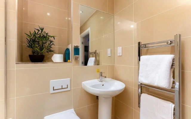Skyvillion - Tower Point Enfield 1bed Wbalcony