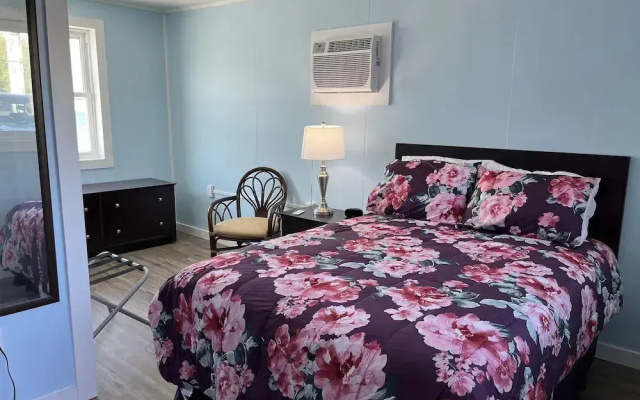 The Palms Motel