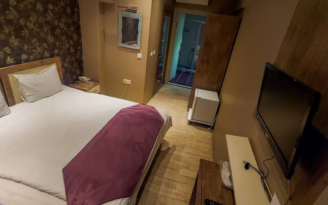 Udi Hotel
