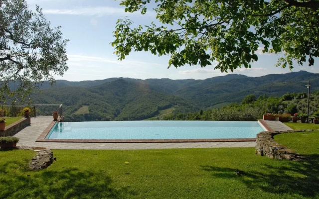 Nest in Chianti