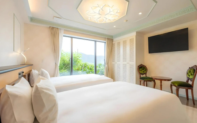 Hachijo View Hotel