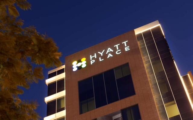 Отель Hyatt Place Dubai Al Rigga ОАЭ, Дубай - 2 отзыва об отеле, цены и фото номеров - забронировать отель Hyatt Place Dubai Al Rigga онлайн вид на фасад