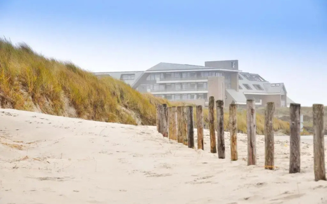 Paal 8 hotel aan Zee