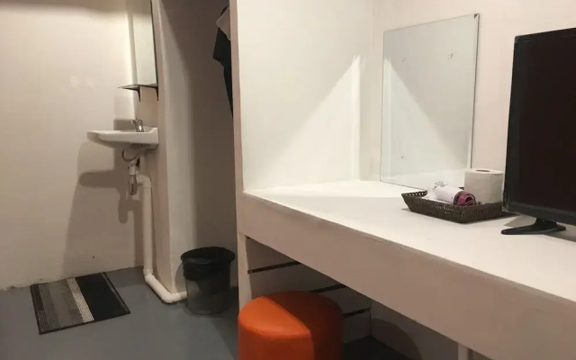 Shakira Hostel