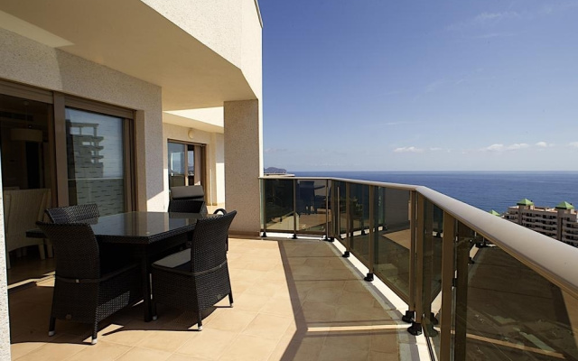 Apartamentos Esmeralda Suites