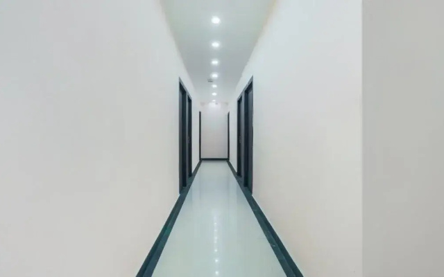 OYO 22828 Flagship Hotel Relax