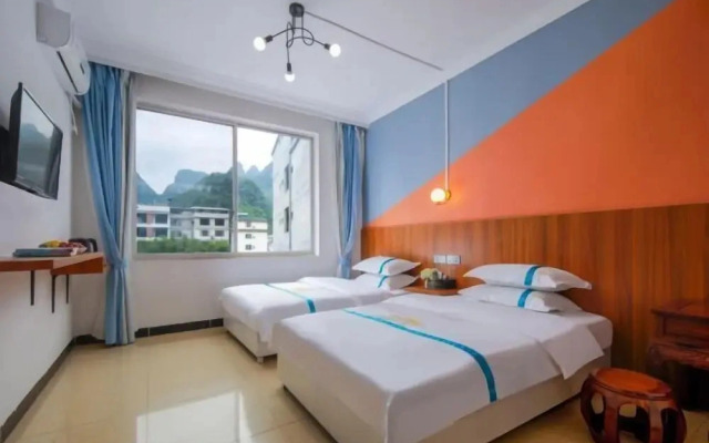 Yangshuo Menai Hotel (20 yuan People's Scenic Area Xingping Ancient Town)