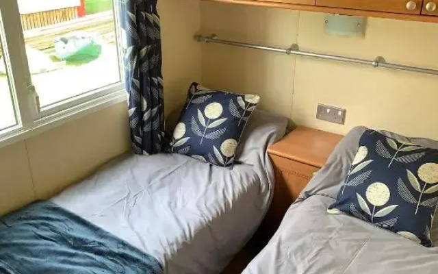 Devine's Caravan Sleeps 6 by River