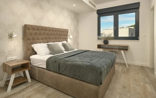 Luxury Villa Natali With Pool,terrace and sea View