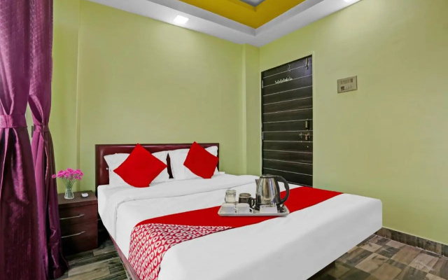 OYO 700169 Om Sai Ram Residency