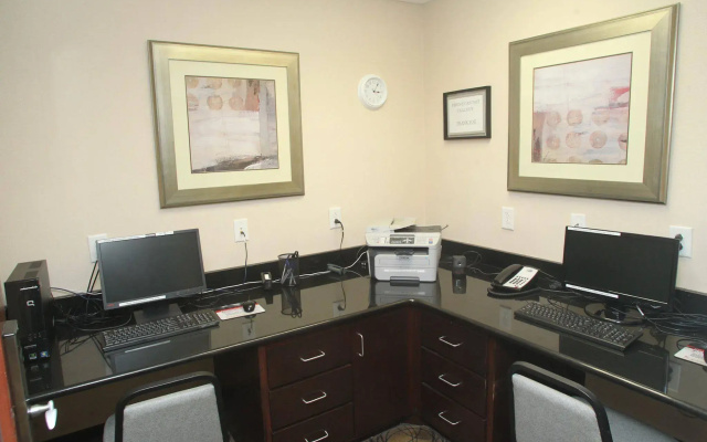 Holiday Inn Express Pembroke by IHG