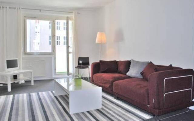 Отель Winterfeldt Berlin Apartments am Gendarmenmarkt Германия, Берлин - отзывы, цены и фото номеров - забронировать отель Winterfeldt Berlin Apartments am Gendarmenmarkt онлайн комната для гостей