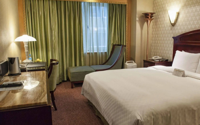 Royal Palace Hotel