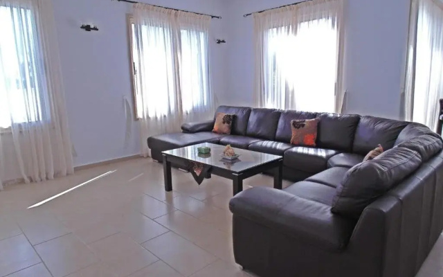 Eliofos Luxury Villa