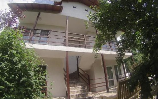 Guest House LETO in Kara-Oy, Kyrgyzstan from 45$, photos, reviews - zenhotels.com hotel front