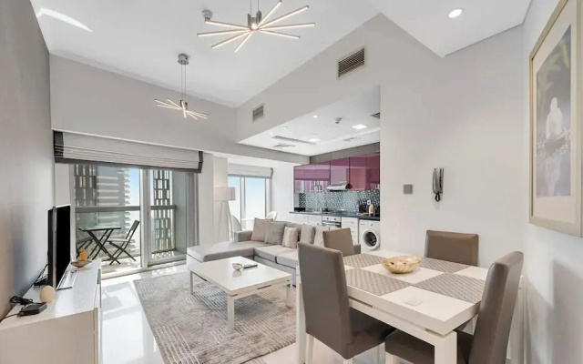 Cayan Escape Lavish 1BR with Sea View