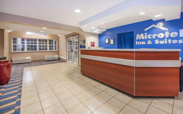 Microtel Inn & Suites By Wyndham Miami