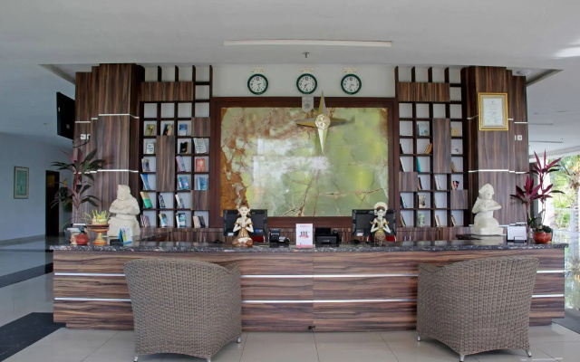 RedDoorz near Dreamland Beach Uluwatu