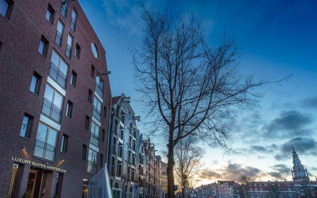 Отель Luxury Suites Amsterdam Амстердам вид на фасад