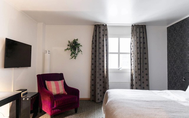 Home Hotel Arcticus