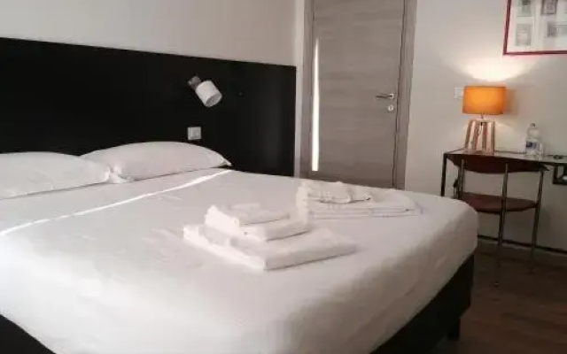 Parcosantateresa Suites