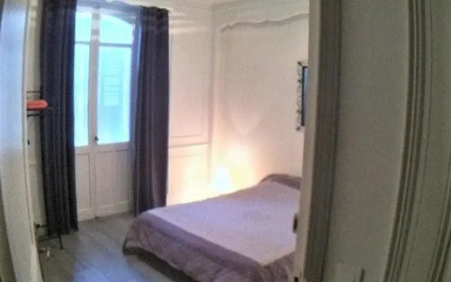 Superb Villa in Cannes on the French Riviera with Balcony, Garden And