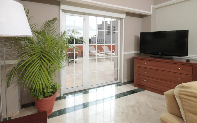 Villa Mercedes Merida, Curio Collection by Hilton
