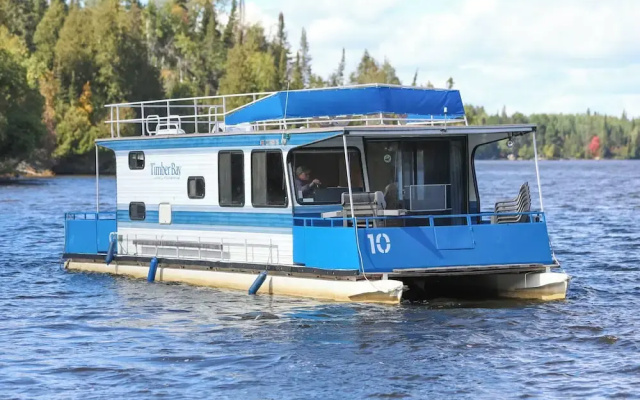 Timber Bay Lodge & Houseboats
