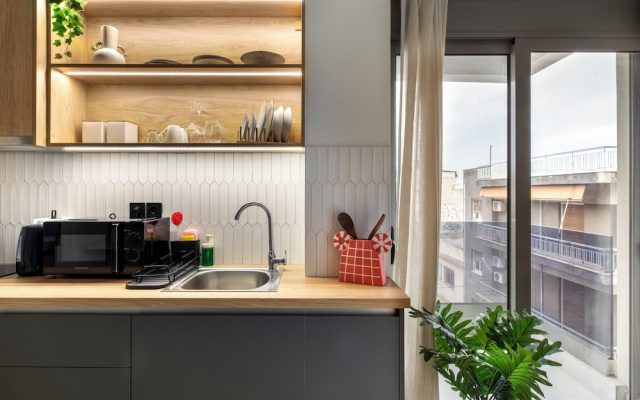 Oraya Chic Studio with Balcony in Athens