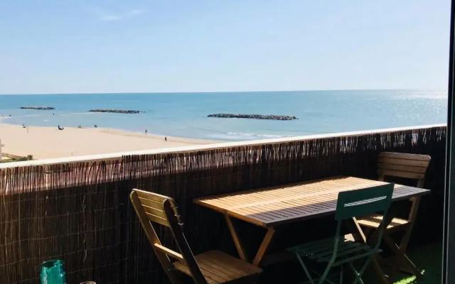 Appartement Valras 1ere ligne vue mer
