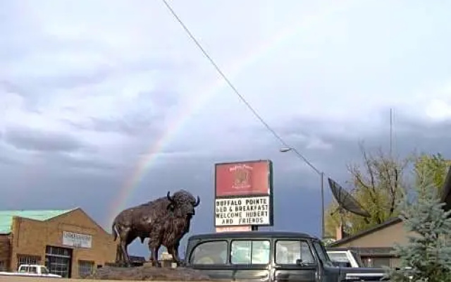 Buffalo Pointe Inn