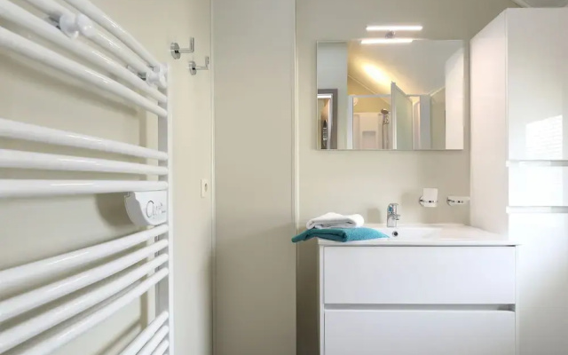 Best Western Plus Golden Lakes Hotel