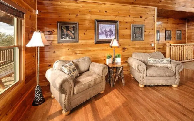 Dancing Bear Lodge
