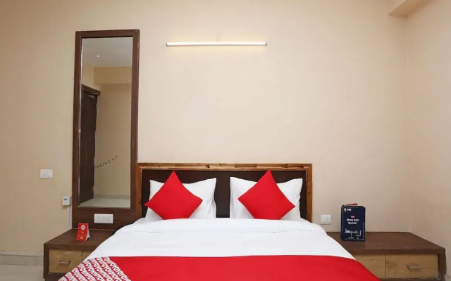 OYO Flagship 15751 Main Wazirabad Road