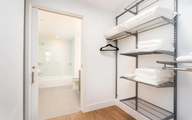 Mint House Menlo Park by Kasa