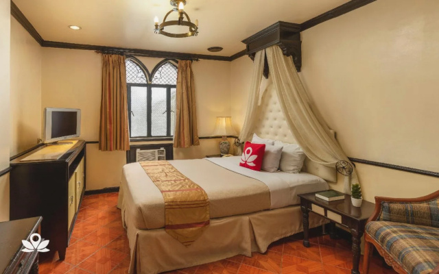 ZEN Rooms Camelot Hotel QC