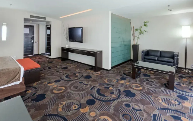 Crowne Plaza Toluca-lancaster