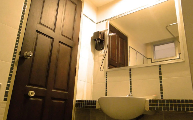 Thaphae Garden Guesthouse