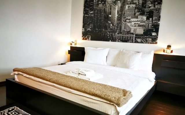 Studio G by MRG Apartments