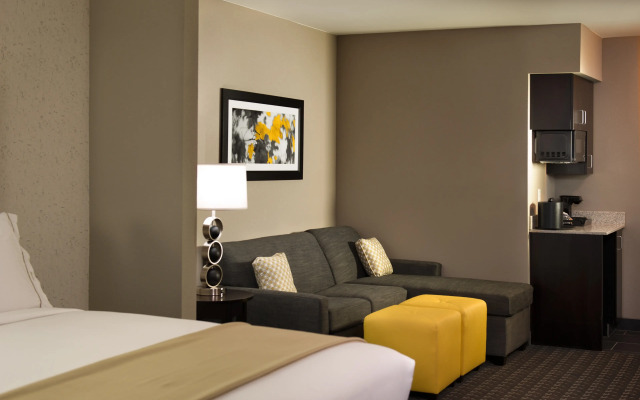 Holiday Inn Express & Suites Madison Central by IHG