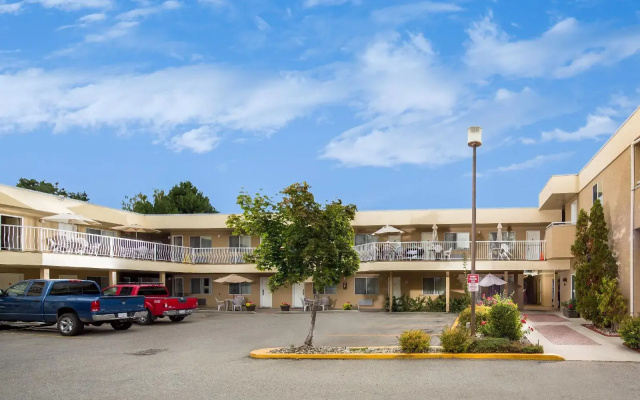 Siesta Suites