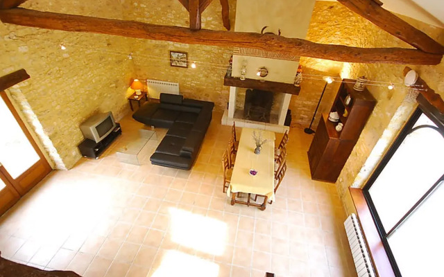 House Lavit Puy-lEveque