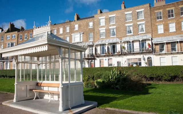 The Royal Harbour Hotel