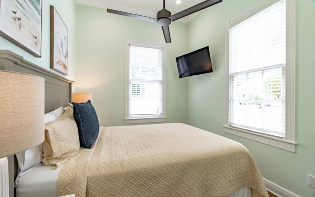 Lighthouse Suites Collection