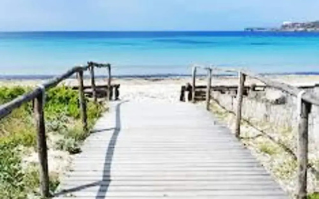 House With 2 Bedrooms In Calasetta With Enclosed Garden 300 M From The Beach