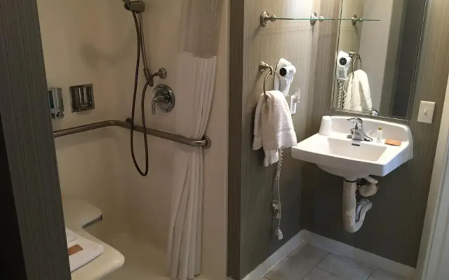 The Island House Hotel