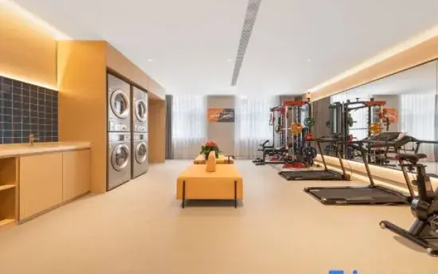 Jinjiang Hotel (Xianghe Jiqiren Xiaozhen)