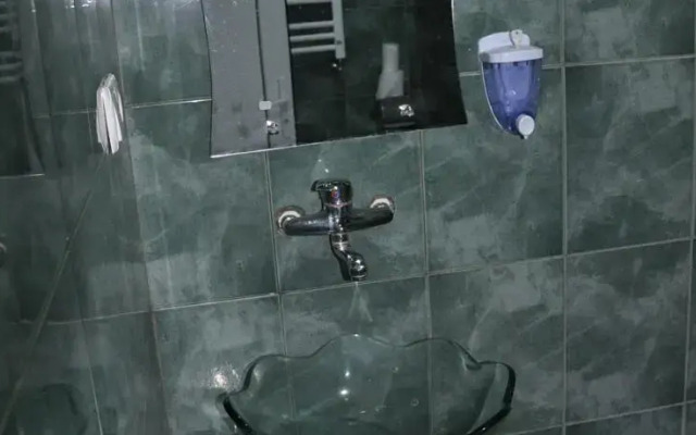 Lamani Hotel